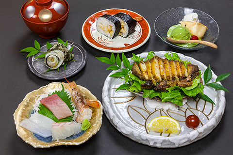 あわびステーキ定食（写真）